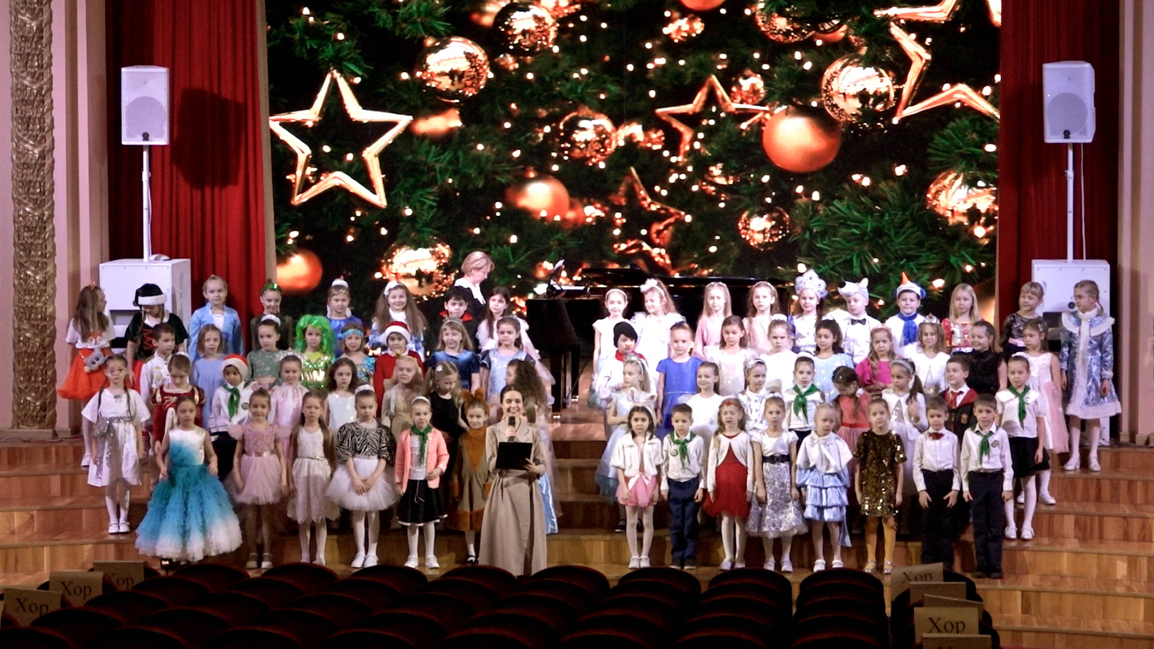 Новогодний концерт хора "Росинка"