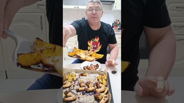 Сочные куриные крылышки запечённые с картошкой!