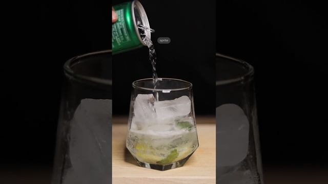 Classic Mojito (virgin) 🍹❤️😋 #shorts #asmr #mojito #drink #drinks #asmrcooking #foodie #food