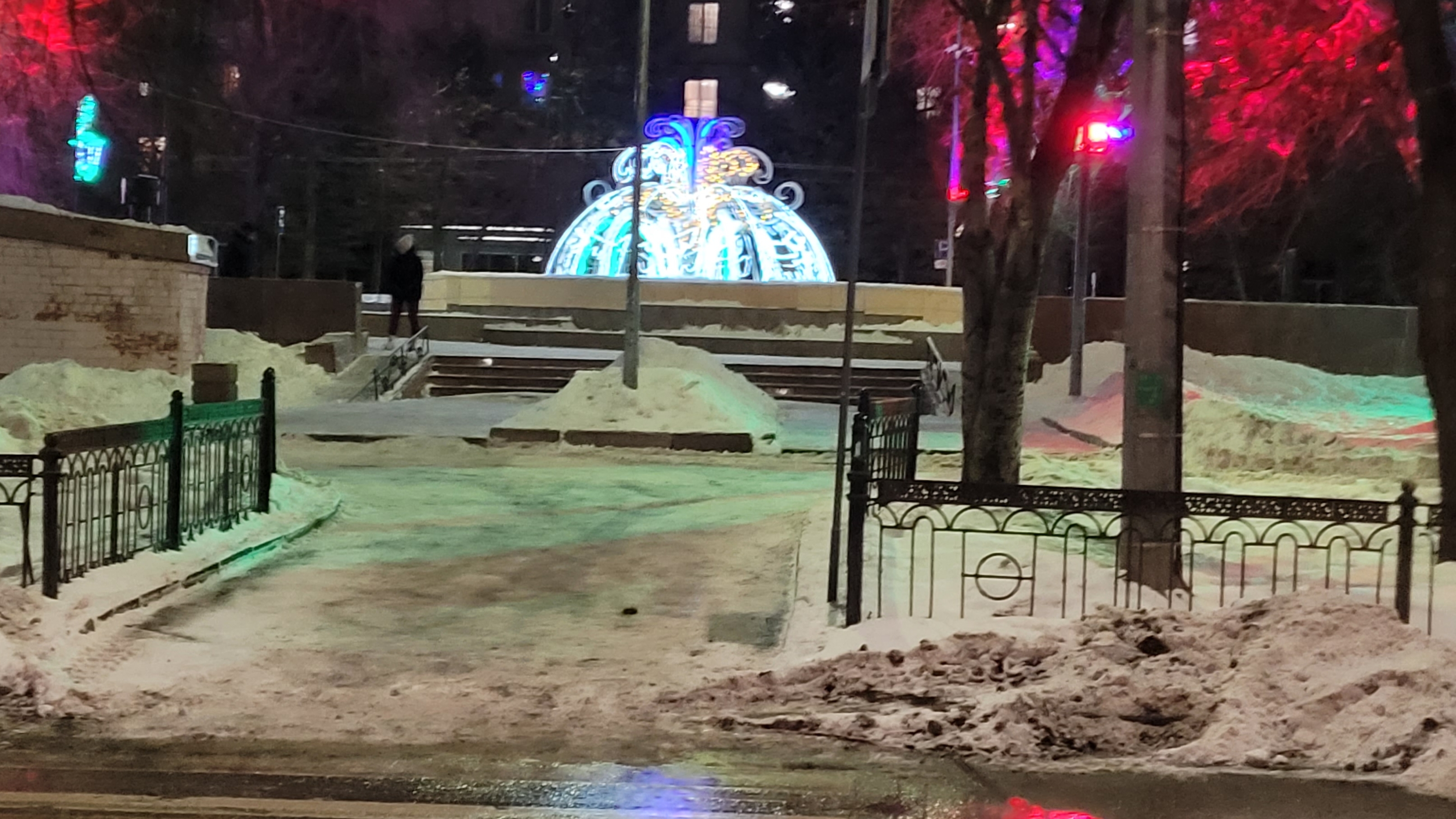 СКВЕР НА БОГДАНА