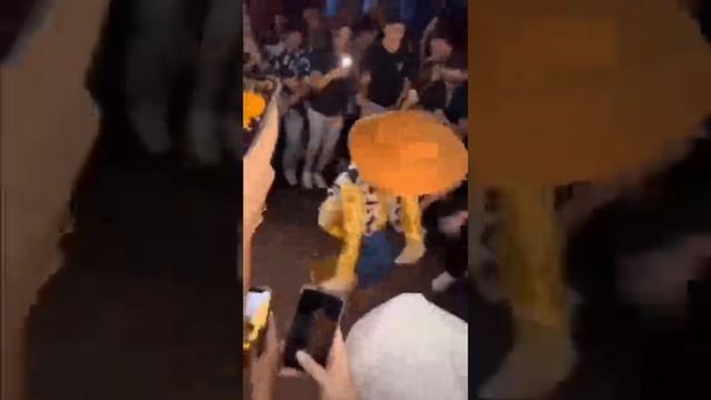 Разминка Вудди Кольта