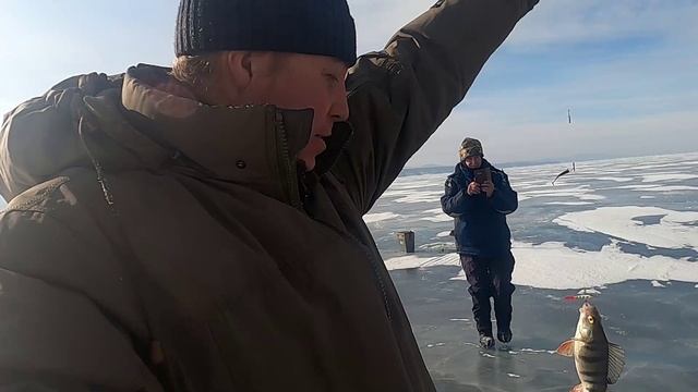 Купили бур Тонар 100, приехали поробовать его в деле.