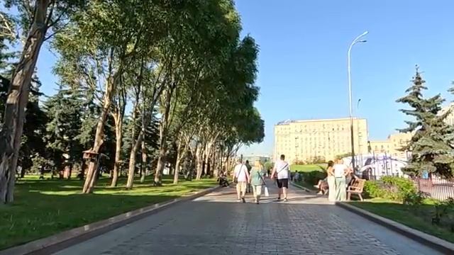 Узнав, что жене жить осталось недолго, муж сбежал "в командировку"… А приехав за наследством…