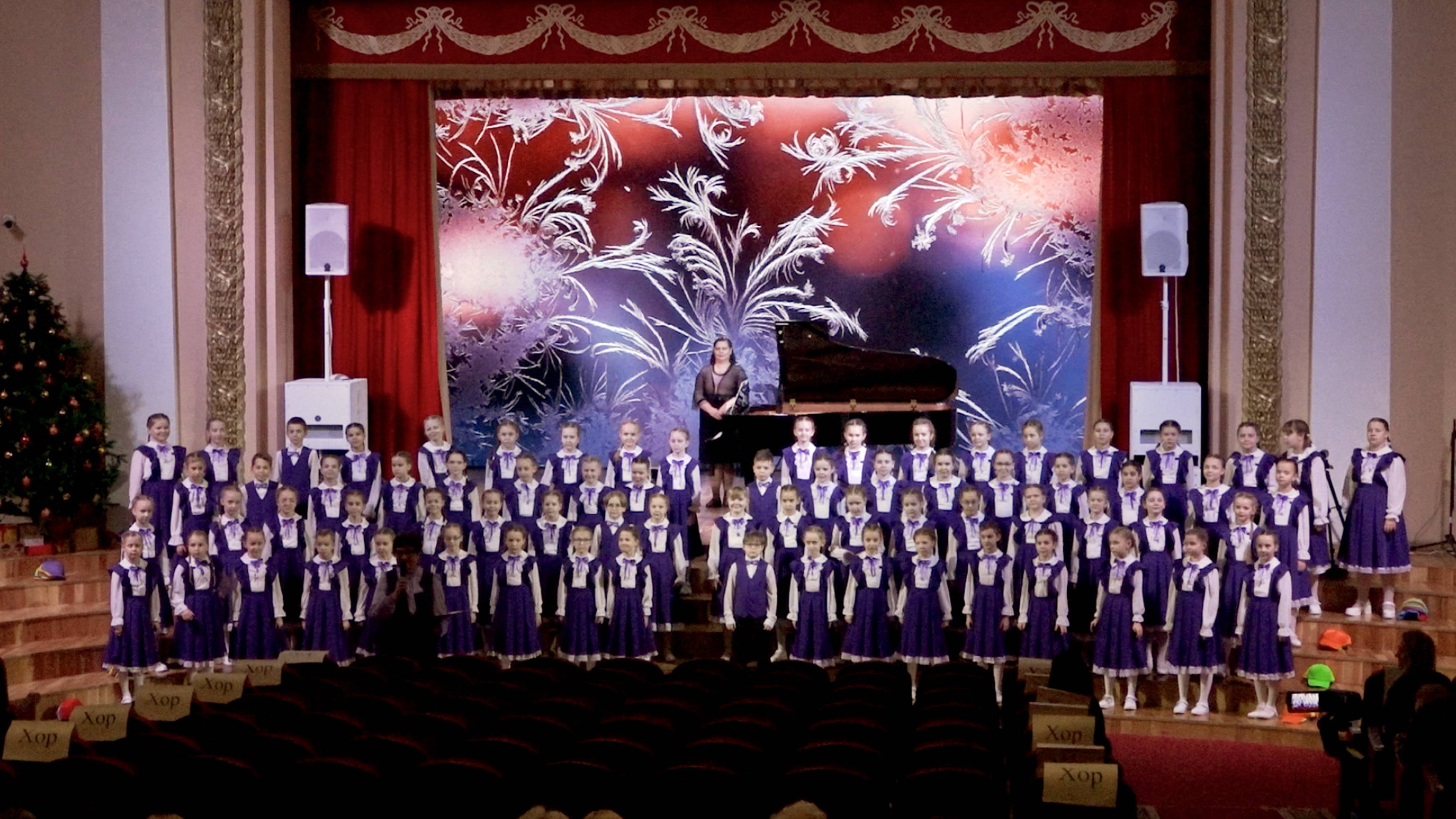 Новогодний концерт хора "Родничок" (Любимова)