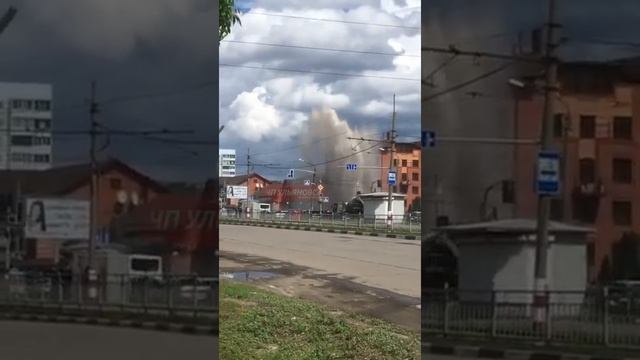 Прорыв трубы на Рябикова