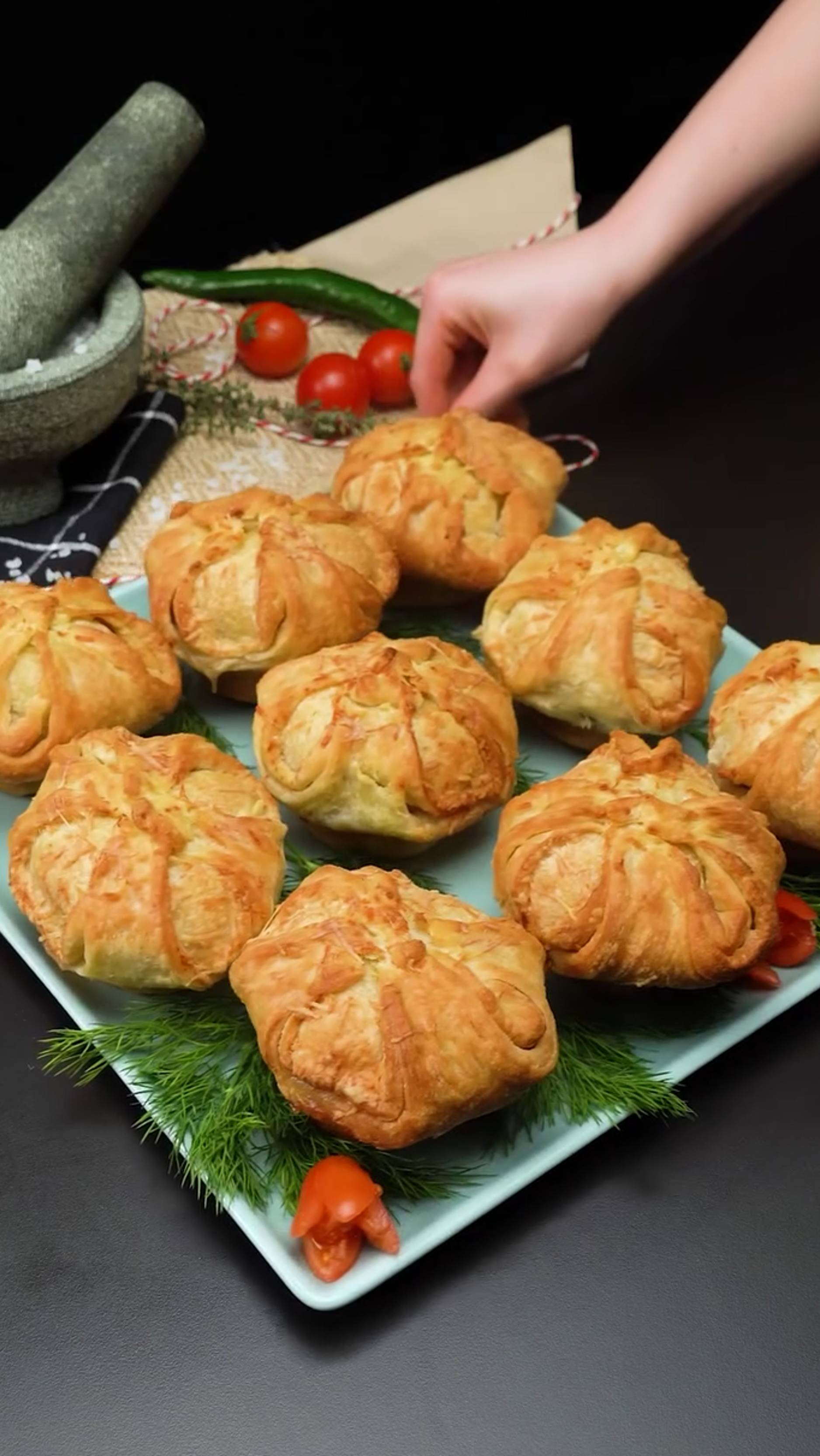 Никто не догадается, как вы его приготовили! Быстрая закуска с мясным фаршем