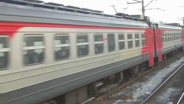 ЭД4М-0373 проезжает платформу Ручьи