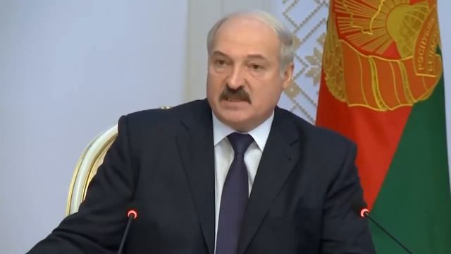 Лукашенко потребовал  торговать с Россией в долларах или евро