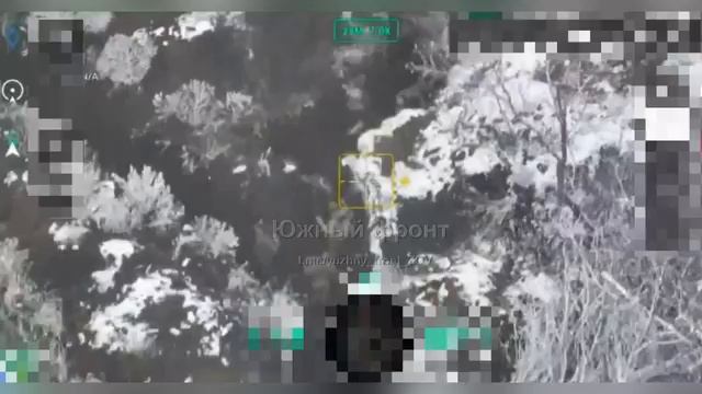 Разведчики 102-го мотосрелкового полка во время штурма позиций противника взяли в плен 4 человек