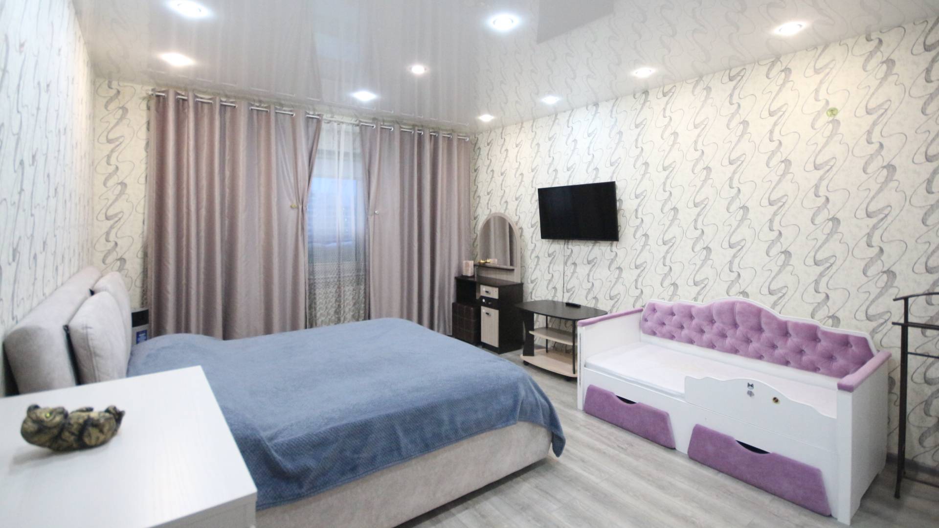 Аренда 2-х комнатной квартиры г. Новый Уренгой мкр. Оптимистов 2-2 #4352410