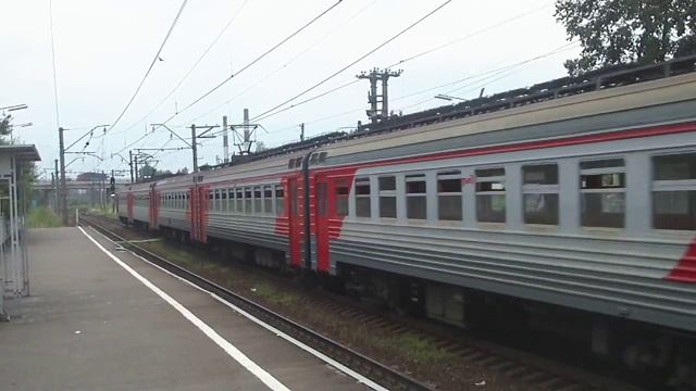 ЭТ2-027 - Отправление с платформы Ручьи