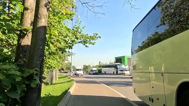 Скучая по мужу, решила пересмотреть видео с его похорон... А заметив ЭТО, едва не лишилась чувств…