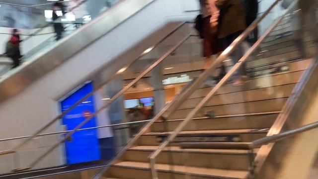 Walking Around the Atrium on Bay and Eaton Centre in Downtown Toronto 11/06/2021