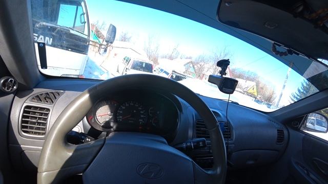 топливная стрелка показывает не правильно хендай акцент