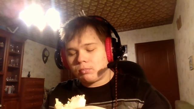 Обзор ЦЕЗАРЯ РОЛЛА С БЕКОНОМ В МАКДОНАЛЬДС