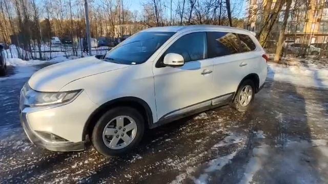 Отзыв клиента о заказанном из Китая Mitsubishi Outlander 2020