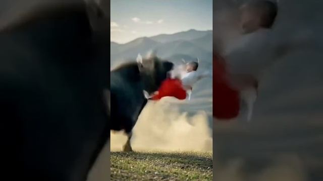 Мальчик и буйвол😉😉😉