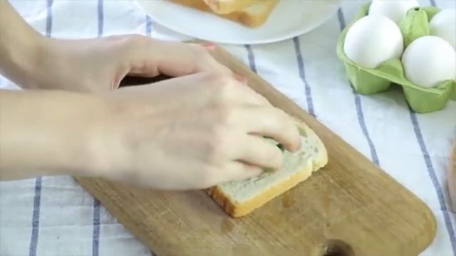 Яичница по-французски в хлебе пошаговый рецепт