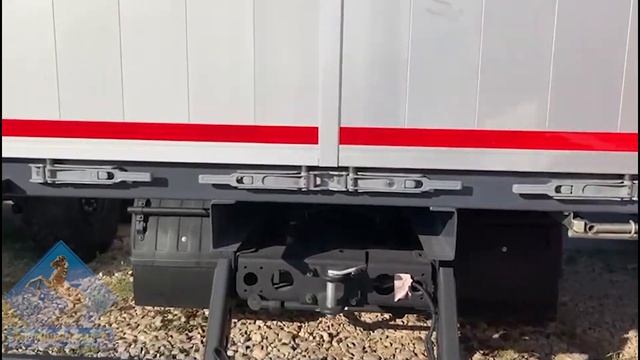 Бортовой Камаз со шторной конструкцией на базе нового шасси Камаз-5325.