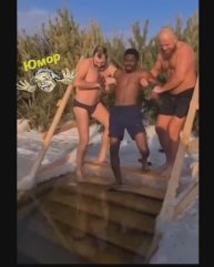 При приеме в российское гражданство