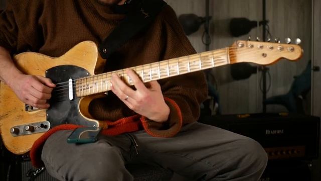 Play MELODIC Solos That DONT Sound Like SCALES - Improvising Melodic Guitar Solo Tutorial