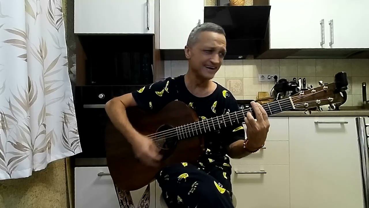 В золотых хитонах (сл.М.Ахметова, муз.А.Галеев)