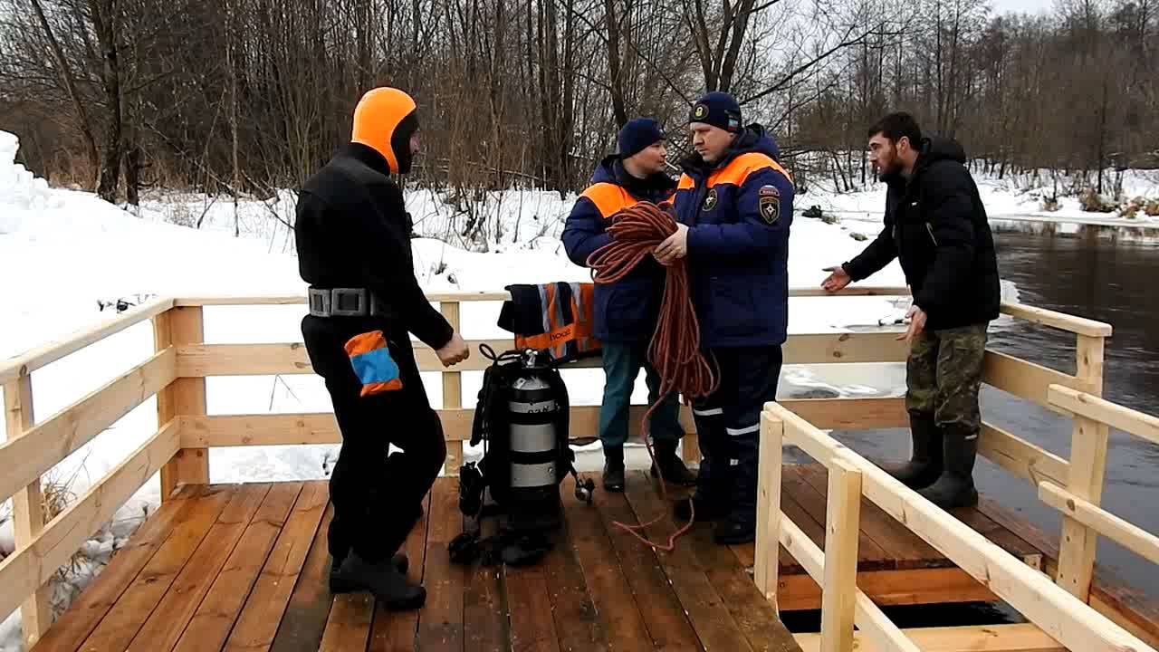 Проверка работниками МЧС реку  Иордань(реку Линда)перед купанием в Крещение .с.Кантаурово