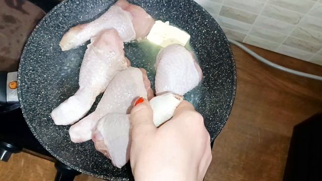Не могу не поделиться этим ВКУСНЫМ и ПРОСТЫМ рецептом! Вкуснейшие куриные голени!