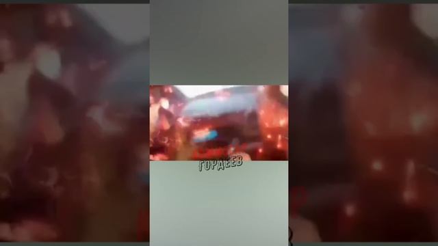 Точный прилет российского дрона-камикадзе в лобовое стекло украинской бронемашины "Казак"💥
