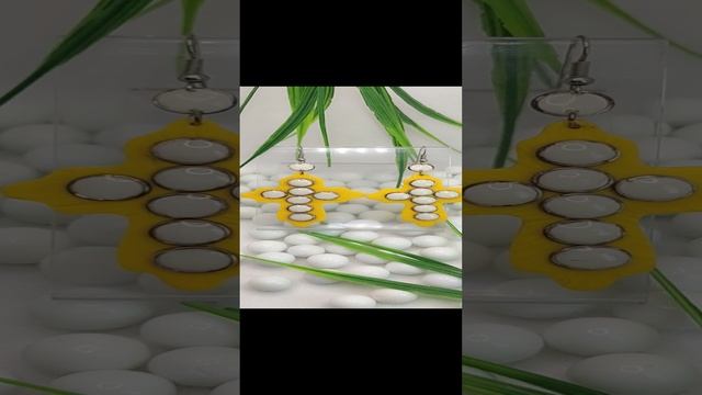 ЛОТ 0041
СЕРЬГИ