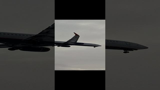 самолет идет на посадку