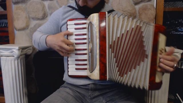 3412 - Red Italian Piano Accordion LM 25 12 $399