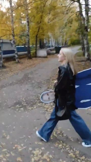 Девушки украли известного... #shots #shortsvideo