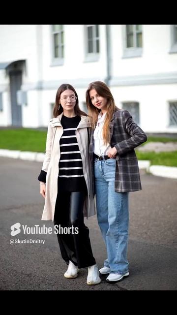 Фотографирую студенток после занятий #shorts #shortsvideo
