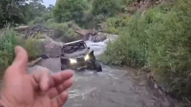Прохождение реки на Maverick X3