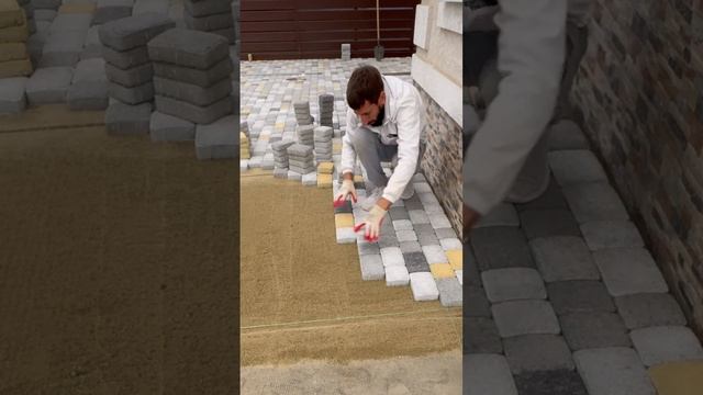 Укладка тротуарной плитки