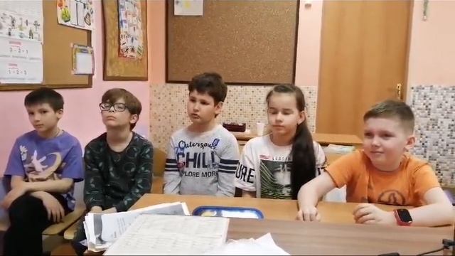 Новогиреево. День театра в школе.