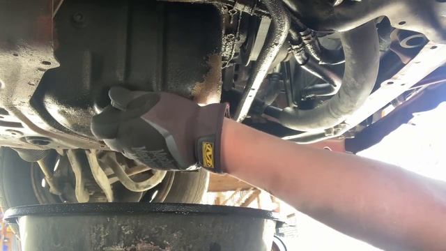 Changing my 30 year old Cressida's oil ???