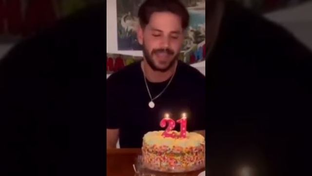 поддержи подпиской 🙏 обнял-подбросил)