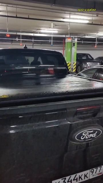 Ford Ranger двигается в Московской суете