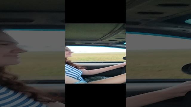 Матиз. Жена за рулём)