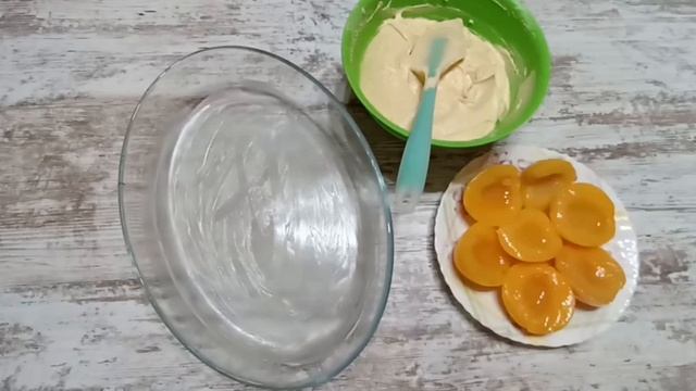 ПИРОГ С КОНСЕРВИРОВАННЫМИ ПЕРСИКАМИ ПОД СМЕТАННЫМ КРЕМОМ!!!