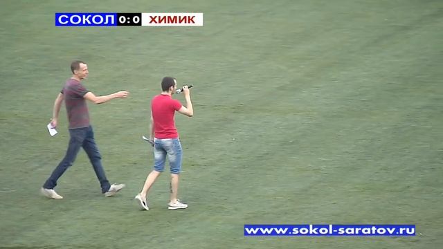 Предложение руки и сердца в перерыве матча "Сокол" - "Химик"