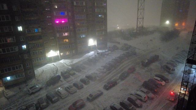 Североморск, 20 января 2025 года, 00 час. 51 мин. Вьюжит! [4K]