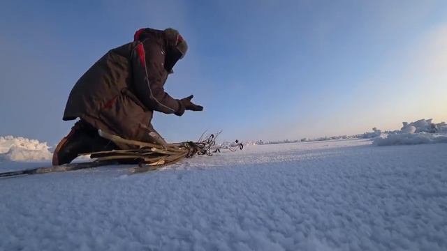 ОЧЕНЬ ОПАСНАЯ ДЛЯ ЖИЗНИ РЫБАЛКА на РЯПУШКУ. (кундевка) Якутия Yakutia