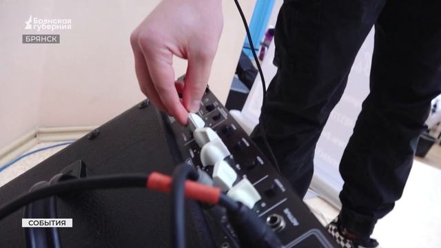 Нашла это видео...(1)...  с благодарностью Брянску...
