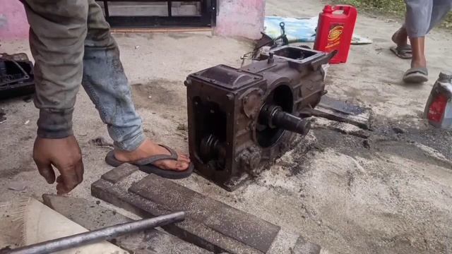 ngeriii !! Baru Kali ini Servis Ketemu Mesin Diesel Kek Gini | Apa Bisa Hidup Ya