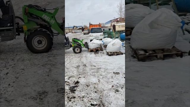 Наш незаменимый Электро Мини погрузчик в работе 
Everun EREL05 Electric в работе