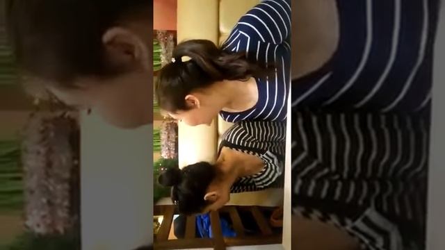 Две дуры в кофе) стоит посмотреть