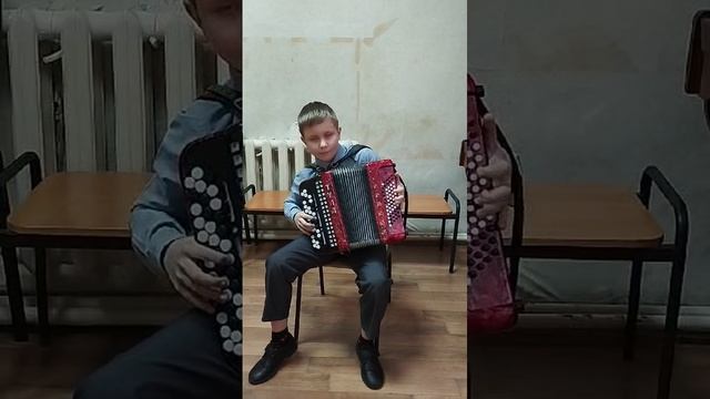 "Мамин Вальс", " Ехал Казак за Дунай"
